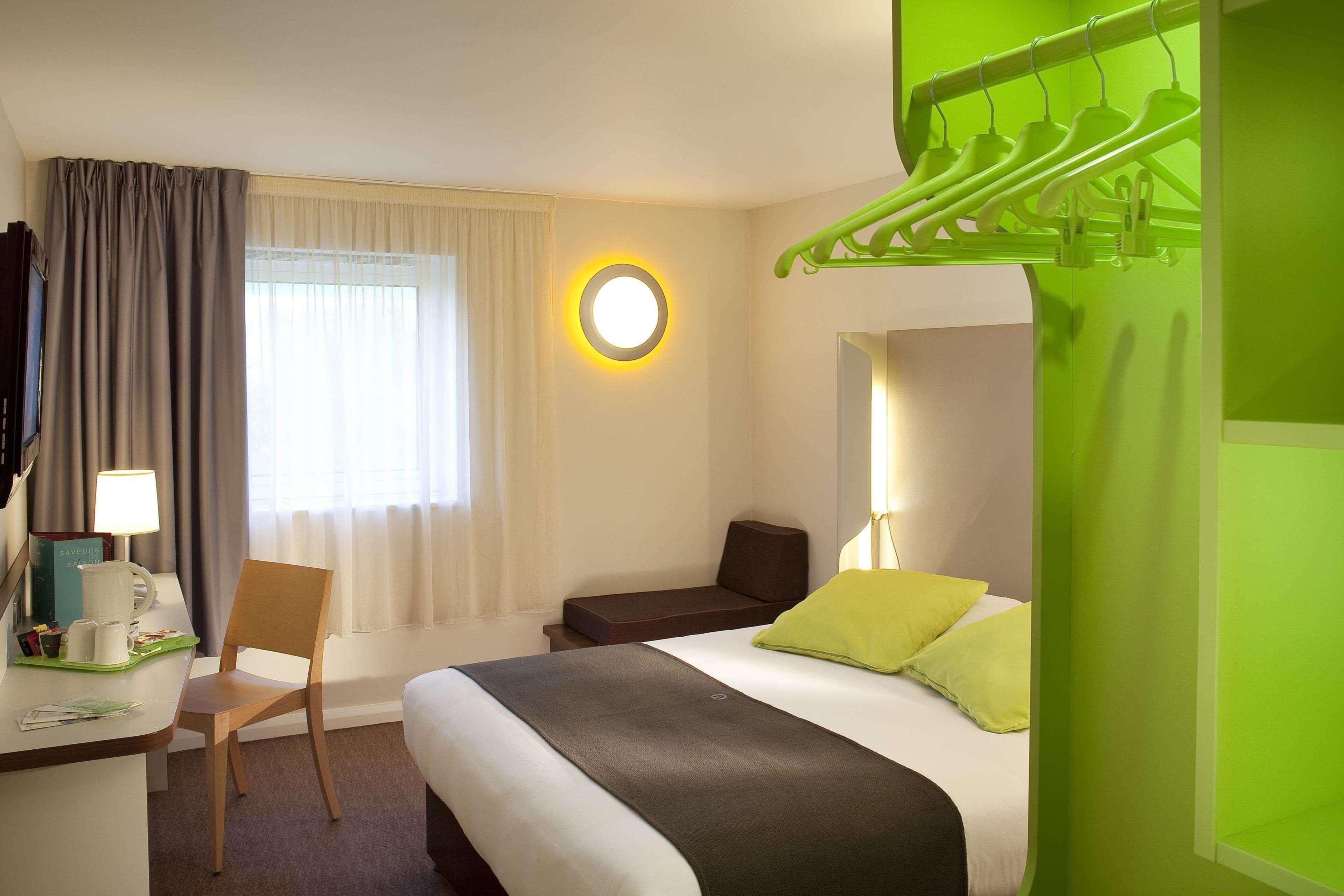 Campanile Hotel Northampton Bagian luar foto