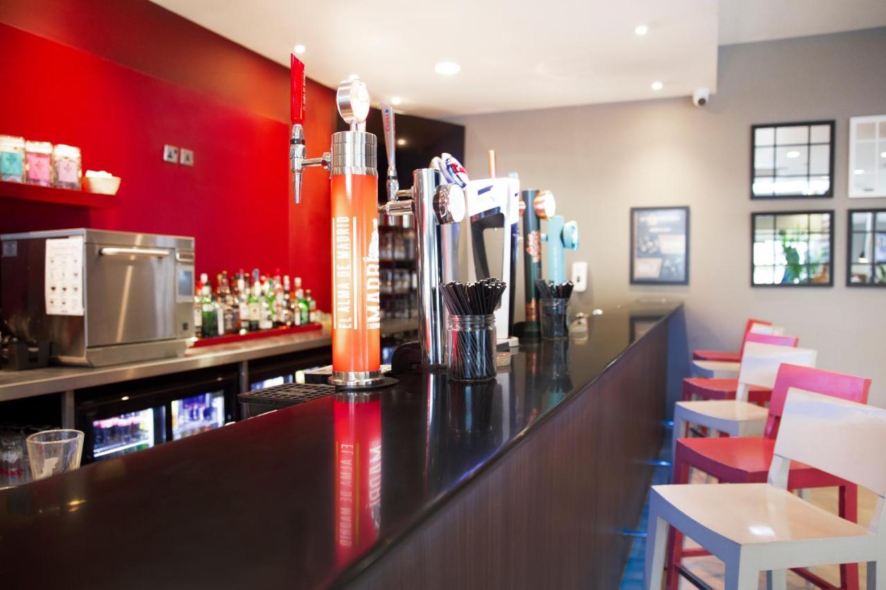 Campanile Hotel Northampton Bagian luar foto